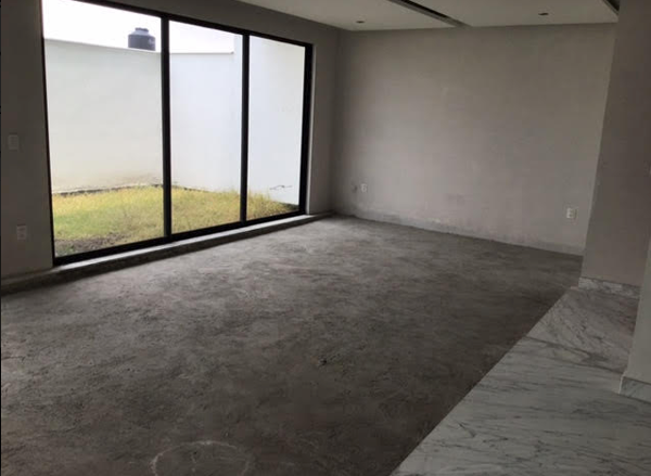Casa en venta en Lomas de Tecamachalco, Naucalpan de Juárez — foto 2 de 25