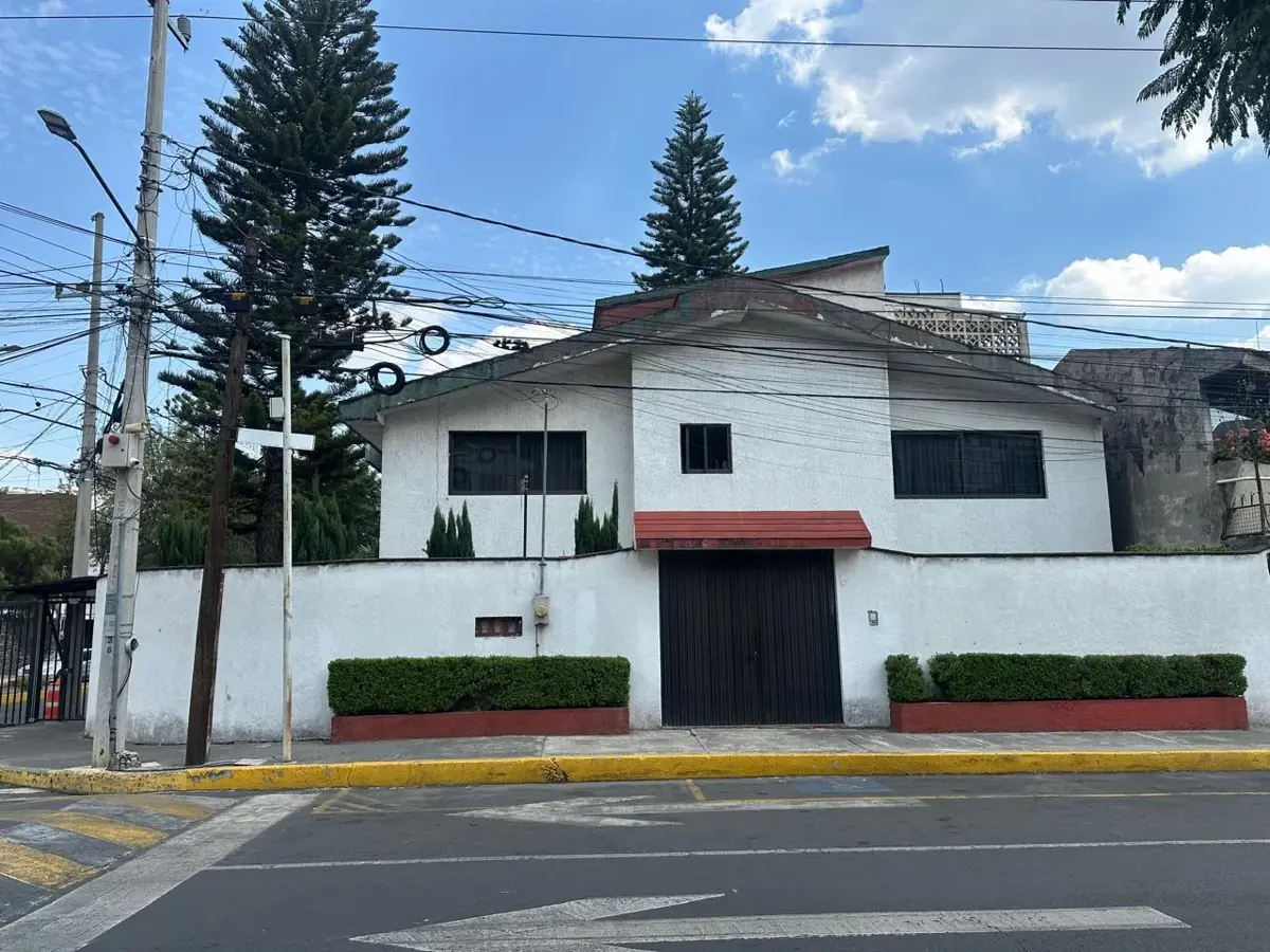 Casa en venta en Jardines del Pedregal de San Angel, Coyoacán — foto 1 de 12
