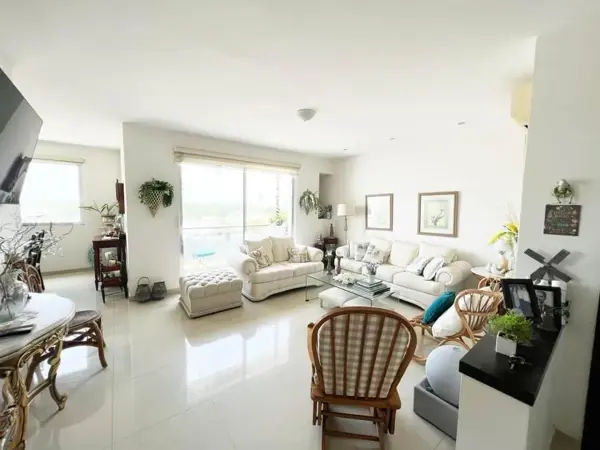 RENTO DEPARTAMENTO EN FRAC. LOMAS RESIDENCIAL (SIN MUEBLES)