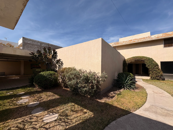 Casa en venta en Navarro, Torreón — foto 2 de 20