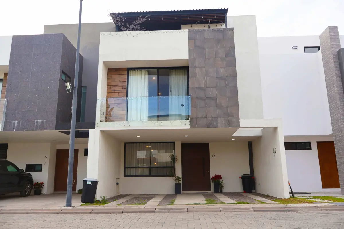 Casa en venta en San Bernardino Tlaxcalancingo, San Andrés Cholula — foto 1 de 36