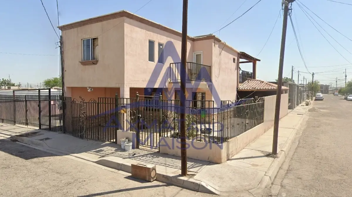 Casa en venta en Villa Lomas Altas, Mexicali — foto 1 de 15