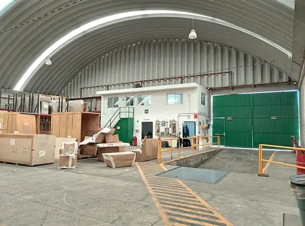 SE RENTA BODEGA EN COACALCO