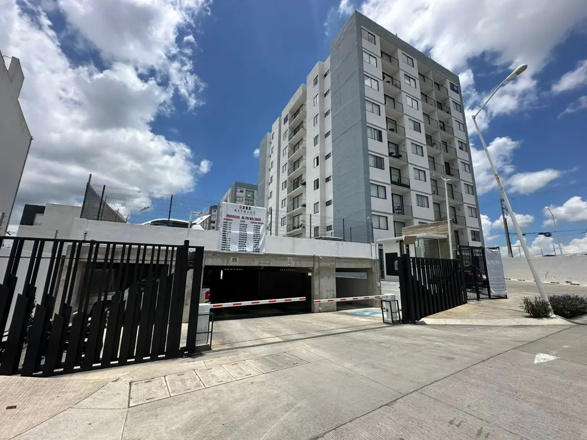 Departamento en venta en Altaluz Residencial, Zapopan — foto 1 de 20