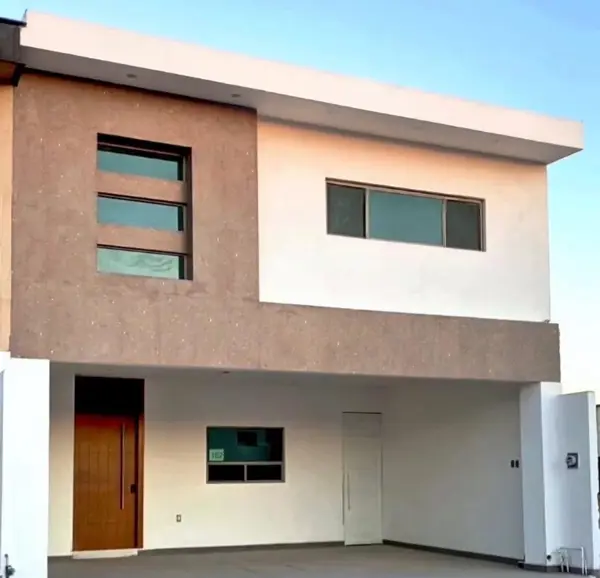 CASA DE DOS NIVELES ECTOR VIÑEDOS