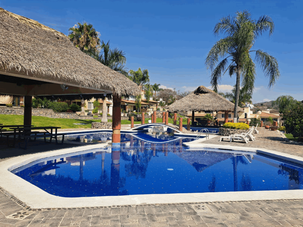 Casa en venta en Burgos Bugambilias, Temixco — foto 2 de 23