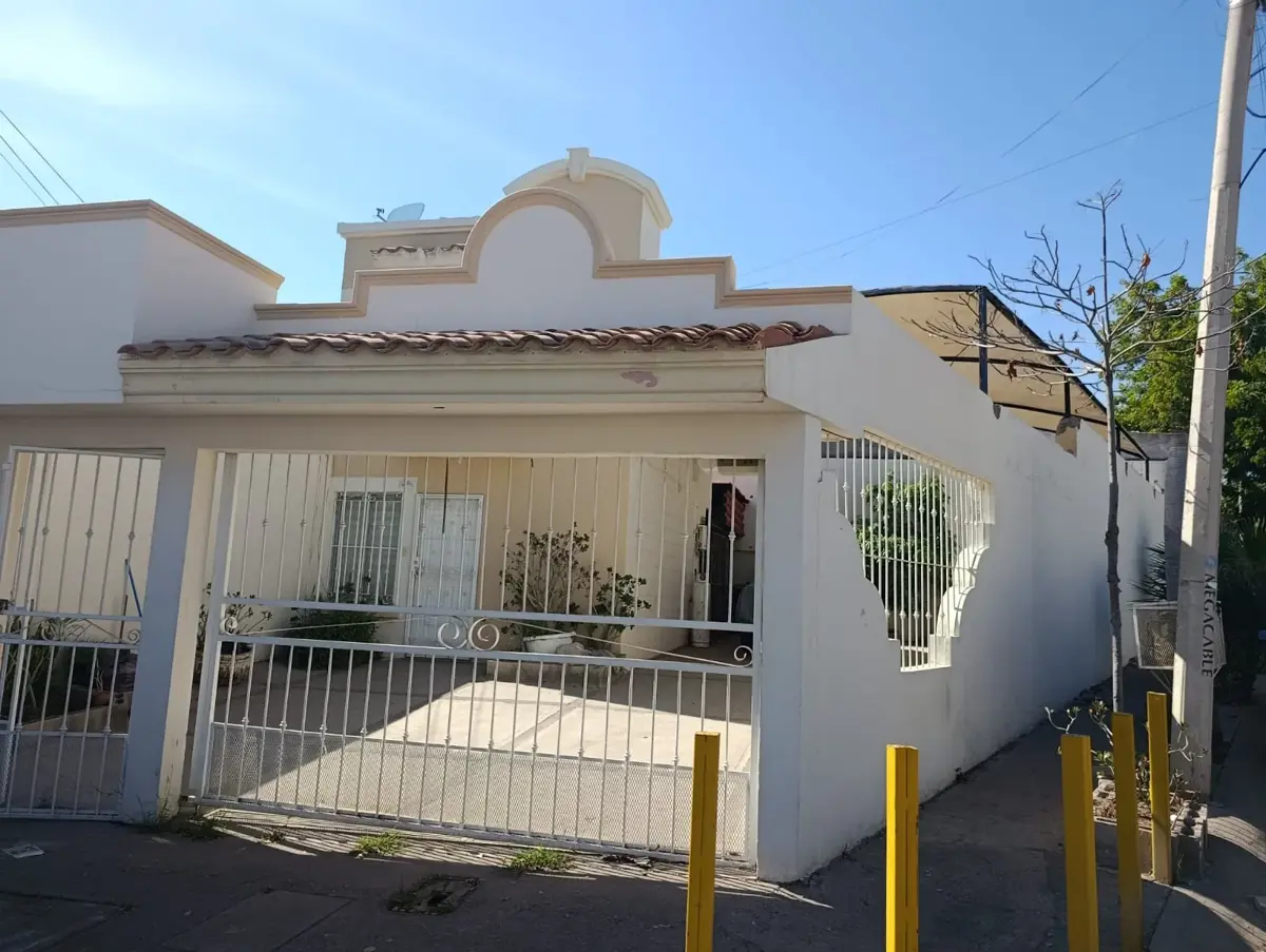 Casa en venta en Villa Bonita, Culiacán — foto 1 de 15