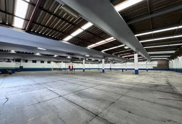 Bodega industrial en renta en Tlalnepantla: 11,176 m² y 16 andenes