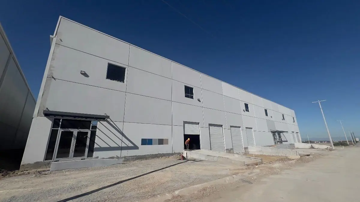 Bodega en renta en Arco Vial, García — foto 1 de 9