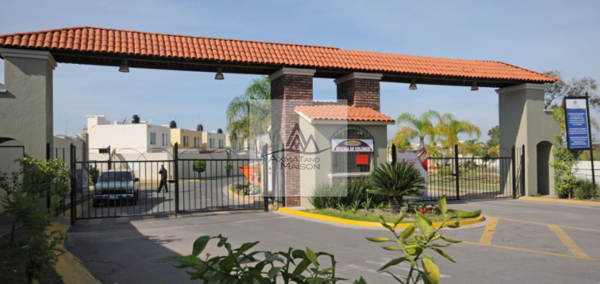 Casa en venta en Jardines de La Hacienda, Tonalá — foto 3 de 12