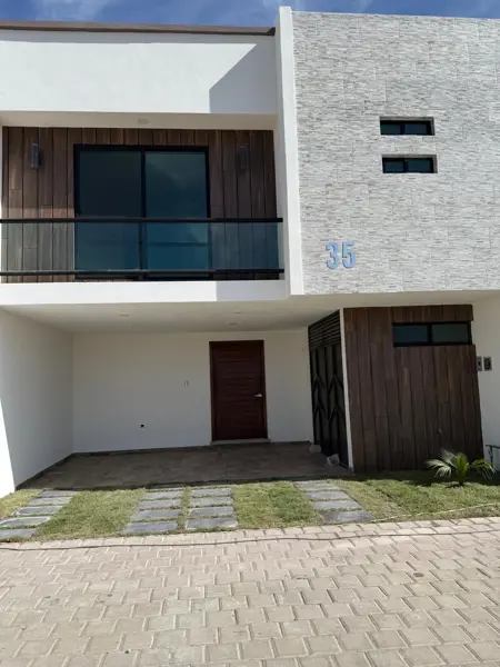 Casa en Venta Zona Cholula , cerca de Plaza San Diego y Periferico