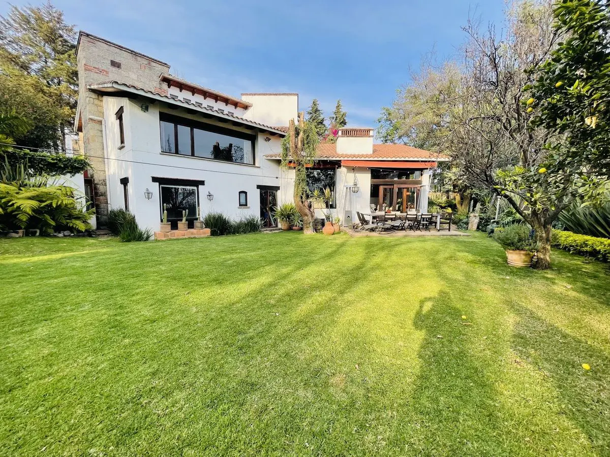 Casa en venta en San Nicolás Totolapan, La Magdalena Contreras — foto 1 de 29