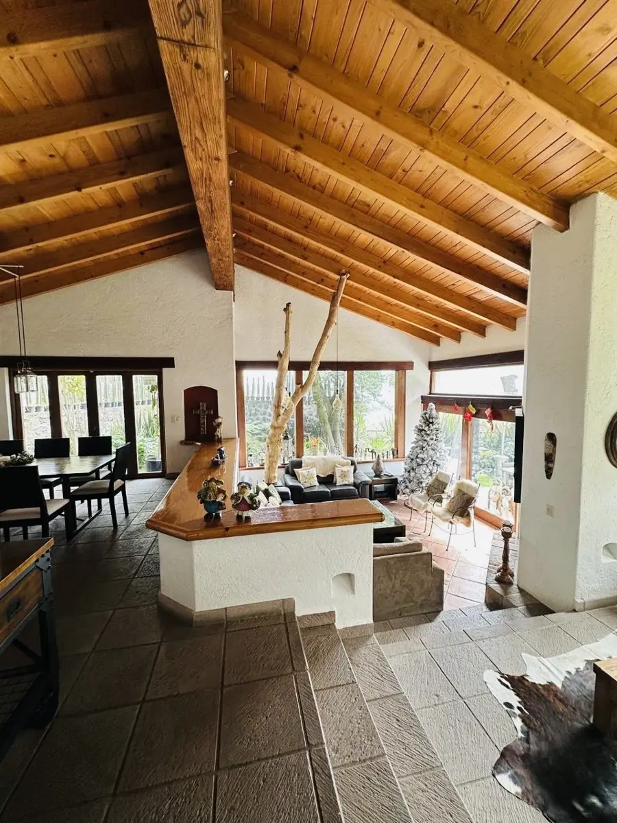 Casa en venta en San Nicolás Totolapan, La Magdalena Contreras — foto 1 de 14