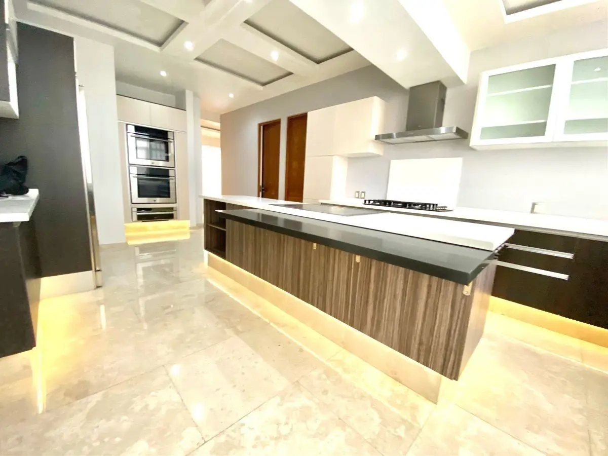 Departamento en venta en Bosques de las Lomas, Cuajimalpa de Morelos — foto 1 de 43