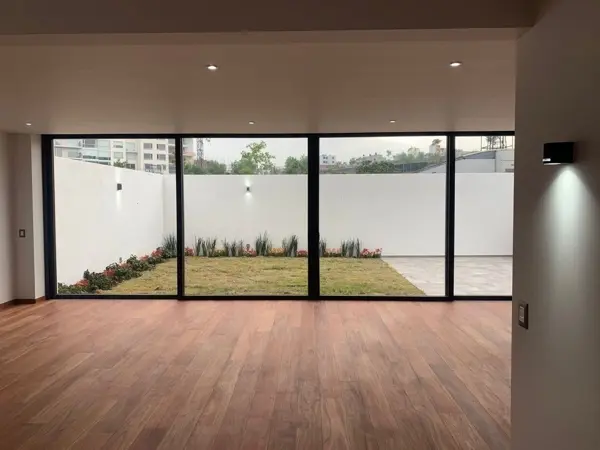 Casa en venta en Lomas del Pedregal Framboyanes, Tlalpan — foto 2 de 10