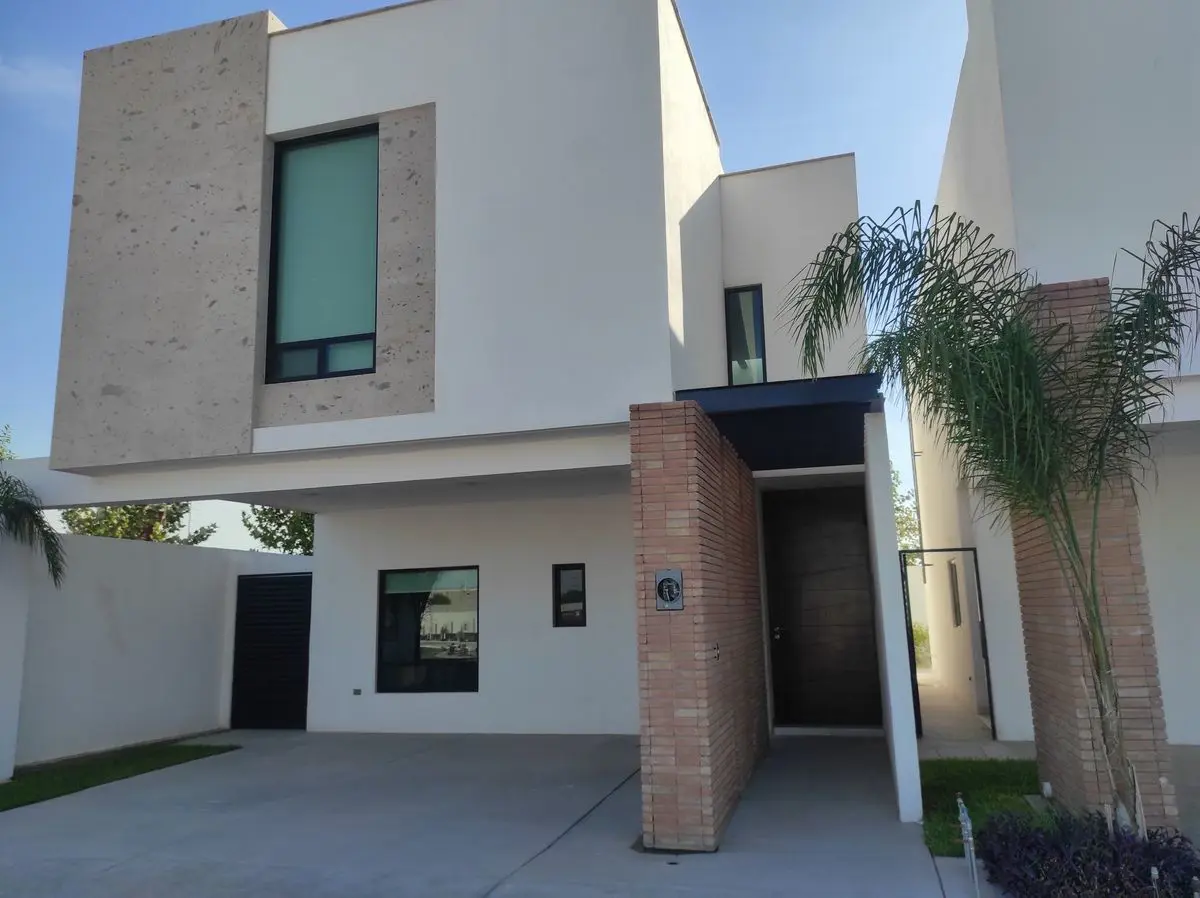 Casa en venta en Residencial Senderos, Torreón — foto 1 de 48