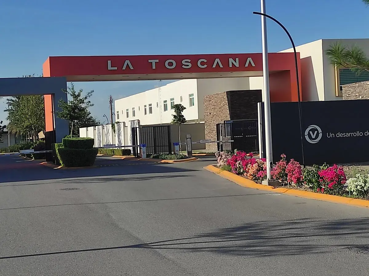 Casa en venta en Residencial Senderos, Torreón — foto 1 de 50