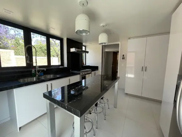 Casa en venta en Bosque de las Lomas, Miguel Hidalgo — foto 2 de 44
