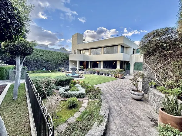 Casa en venta en Ejidos de San Pedro Mártir, Tlalpan — foto 2 de 26
