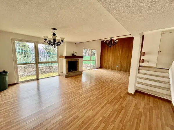 Casa en venta en Lomas Verdes 4a Sección, Naucalpan de Juárez — foto 2 de 35