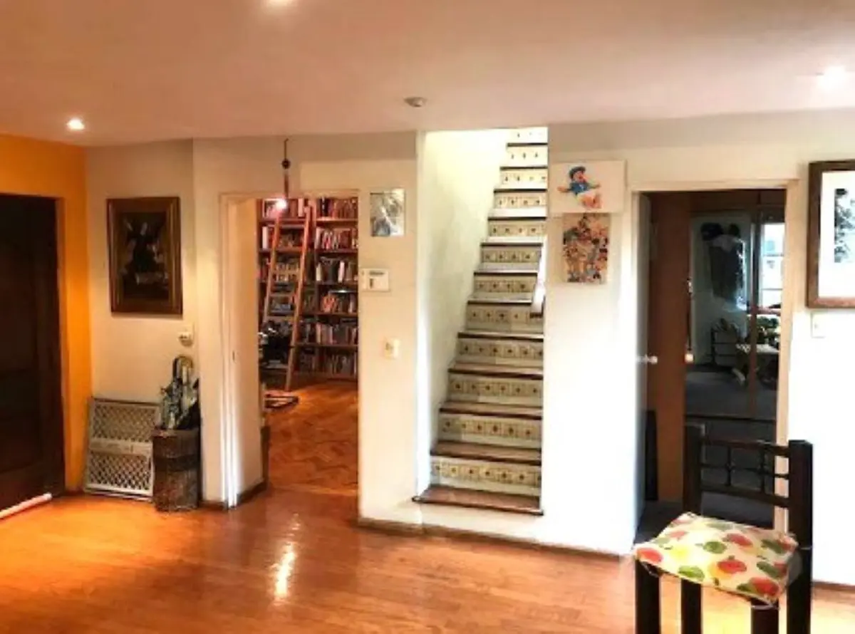 Casa en venta en Del Carmen, Coyoacán — foto 1 de 38