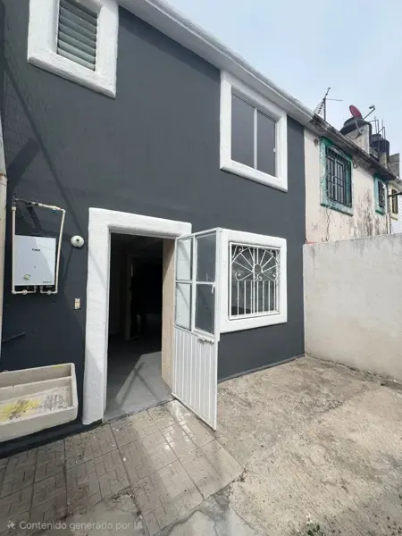 Casa en Venta en Misión del Bosque, Zapopan: Excelente Ubicación y Comodidades