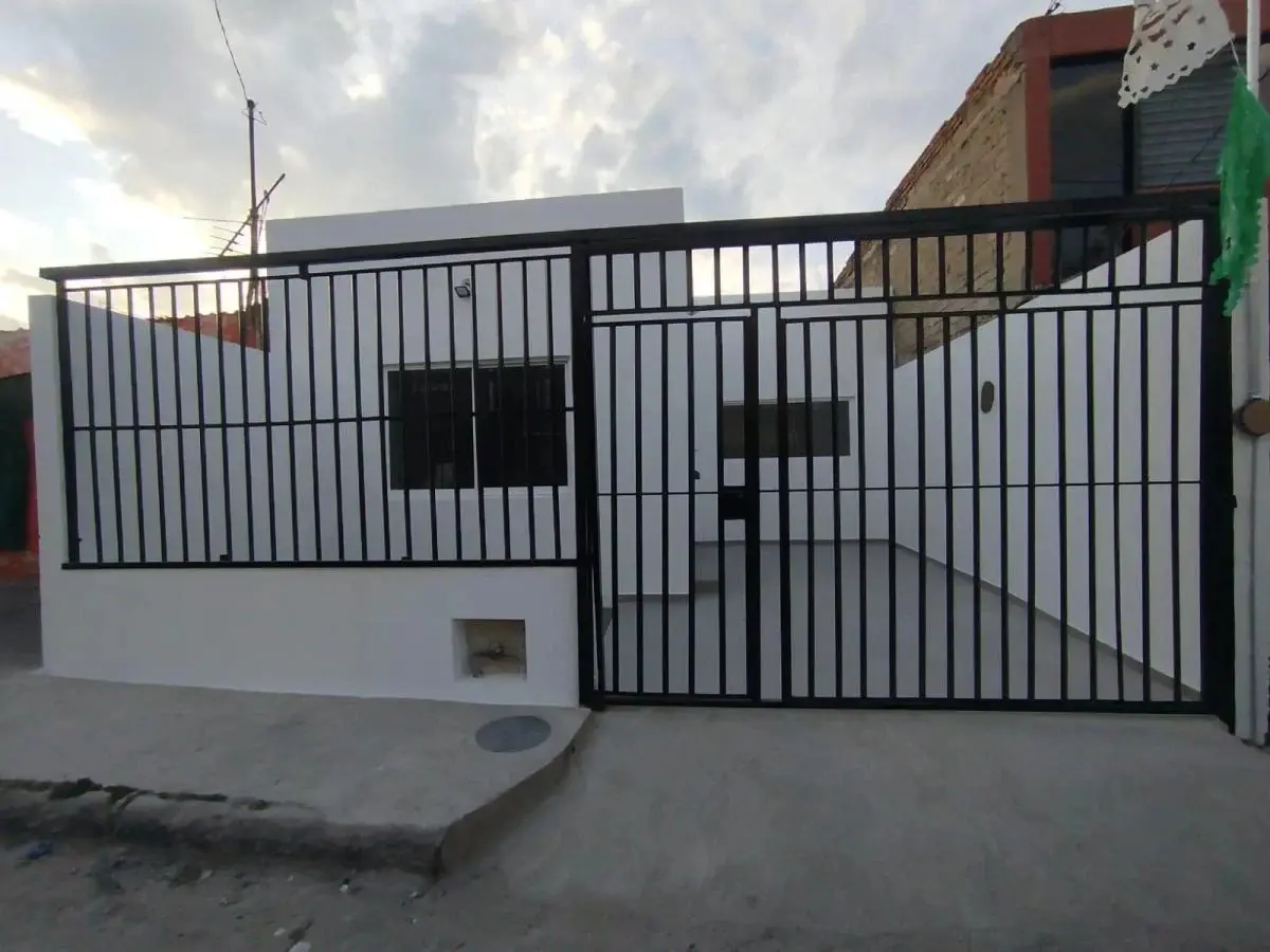 Casa en venta en Constitucion, Zapopan — foto 1 de 6