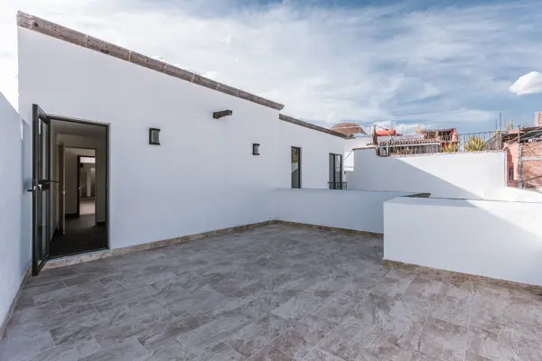 DEPARTAMENTO VENTA NUEVO EN SAN MIGUEL DE ALLENDE, CON TERRAZA