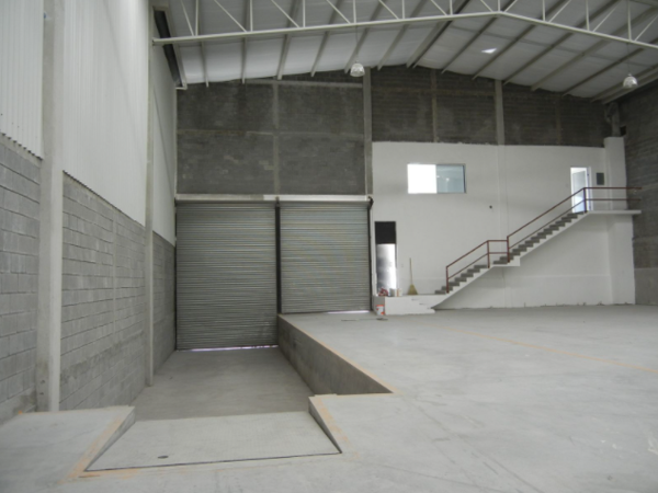 Bodega en venta en Parque 300, Santa Catarina — foto 3 de 6