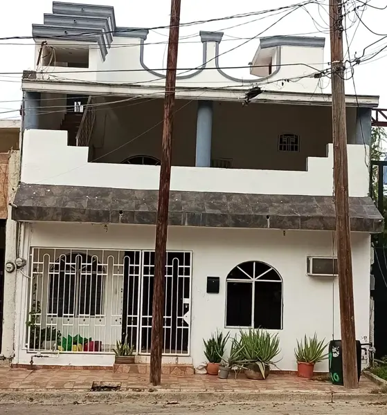 Casa en Venta, 4 Recámaras, Guadalupe N.L., Residencial Santa María