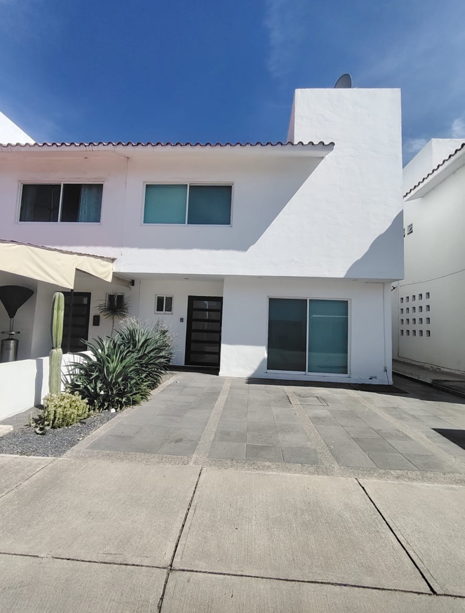 Casa en venta en Misión Privadas Residenciales, Irapuato — foto 1 de 12