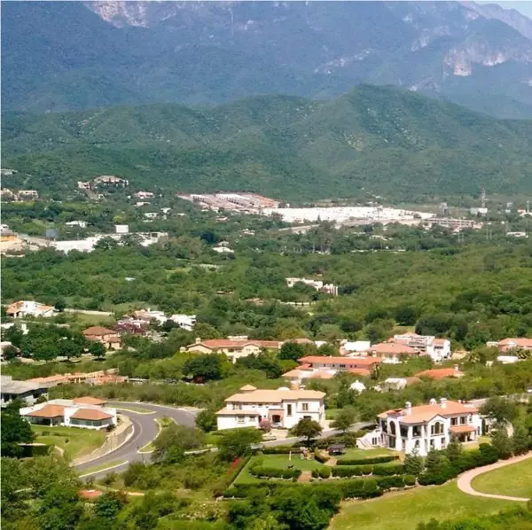 Terreno en Venta en Las Misiones, Santiago, Nuevo León 4