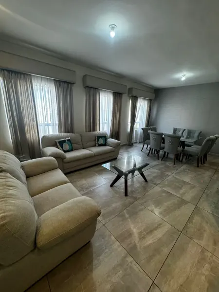 Casa en Venta en Cumbres Elite, Monterrey, Nuevo León 2