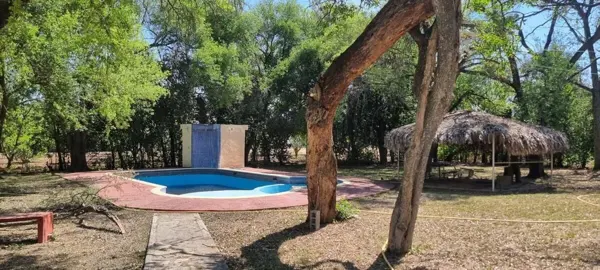 Quinta en Venta en Las Abras de Abajo, Cadereyta Jiménez, Nuevo León 1