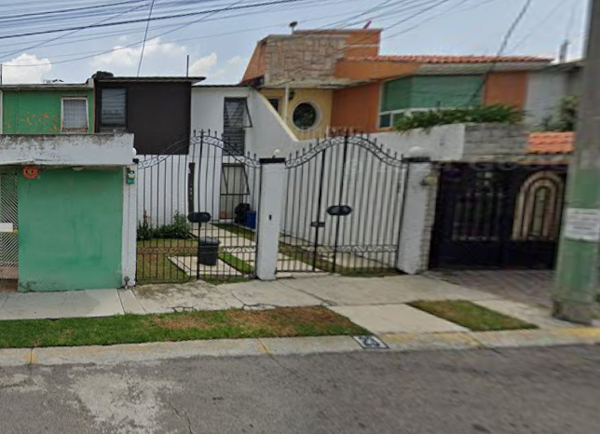 GRAN OPORTUNIDAD DE REMATE HIPOTECARIO CASA EN COL. ATLANTA, CUAUTITLAN IZCALLI, EDOMEX.