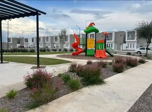 Casa en venta en Loma Real, Torreón — foto 2 de 5