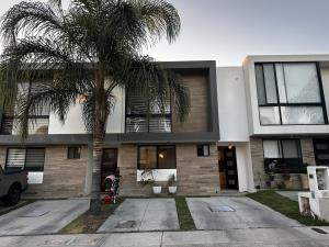 Casa en Condominio Residencial El Refugio en Querétaro a la Venta Casa en Condominio Residencial El Refugio en Querétaro a la Venta