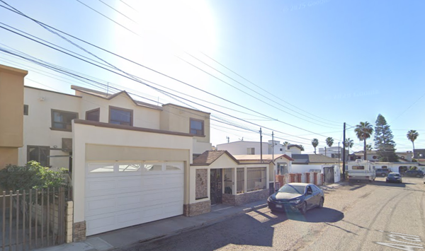 Casa en venta en Valle Dorado, Ensenada — foto 3 de 12