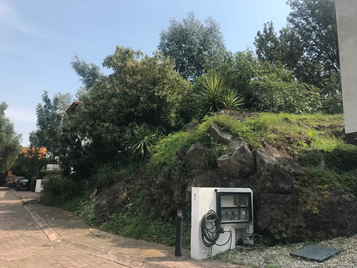 Terreno en venta en Santa Maria Tepepan, Xochimilco — foto 1 de 9