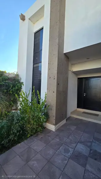 Casa en venta en Villas del Renacimiento, Torreón — foto 2 de 25