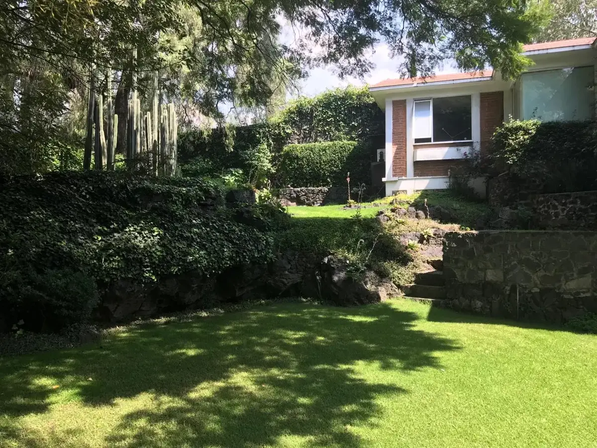 Casa en venta en Jardines del Pedregal, Álvaro Obregón — foto 1 de 10