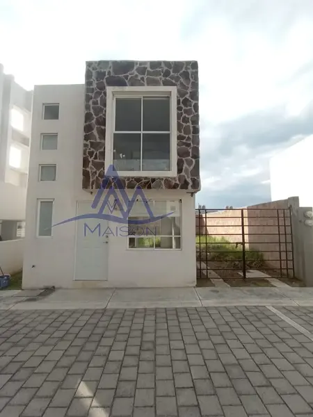 Casa En Venta En San Francisco Ocotlan, Coronango, Puebla. JX71