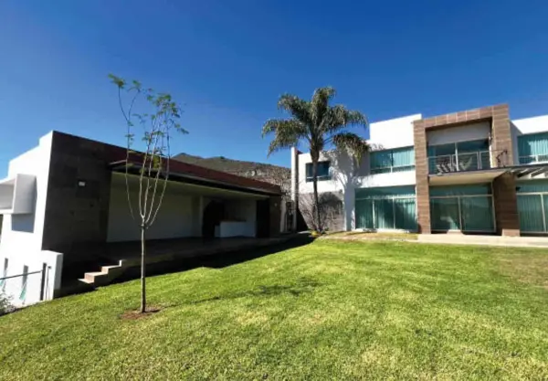 Casa en venta en Tres Marías, Morelia — foto 2 de 13