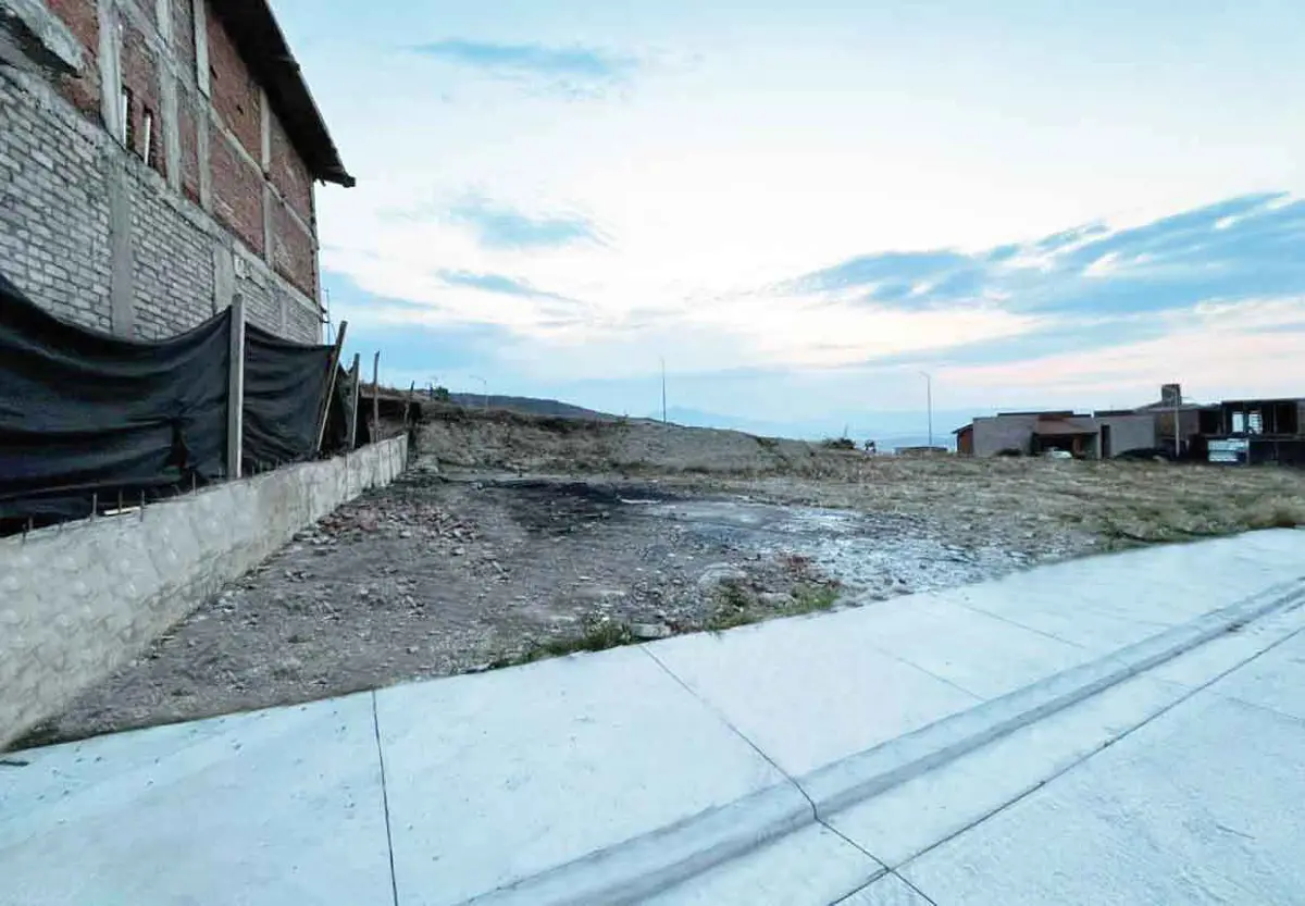 Terreno en venta en Los Encinos, Morelia — foto 1 de 2