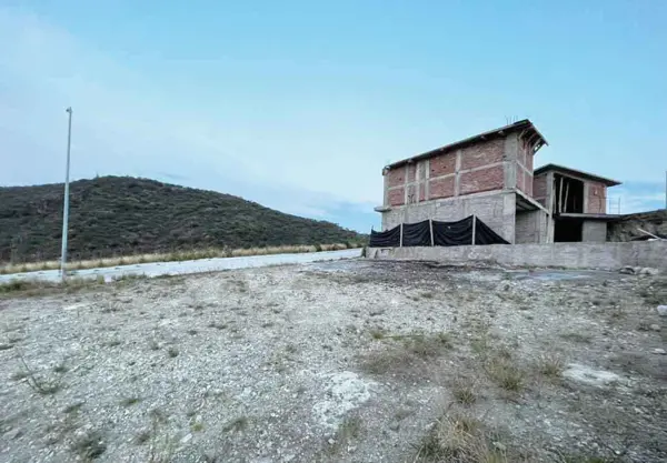Terreno en venta en Los Encinos, Morelia — foto 2 de 2