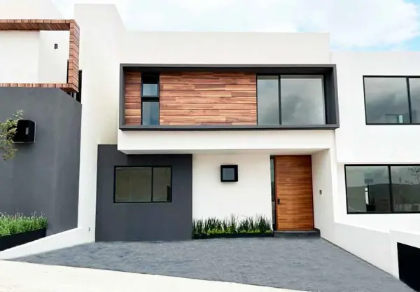 CASA EN VENTA EN LOMALTA TRES MARIAS, MORELIA CASA EN VENTA EN LOMALTA TRES MARIAS, MORELIA