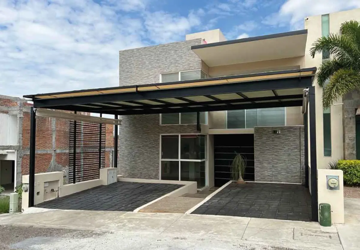 Casa en venta en Paseo del Parque, Morelia — foto 1 de 24
