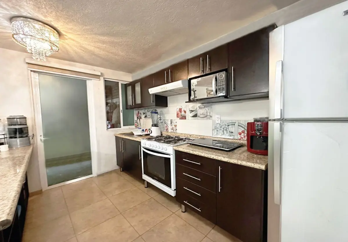 CASA EN VENTA EN FRACC. RINCON DE AGUA CLARA, MORELIA CASA EN VENTA EN FRACC. RINCON DE AGUA CLARA, MORELIA