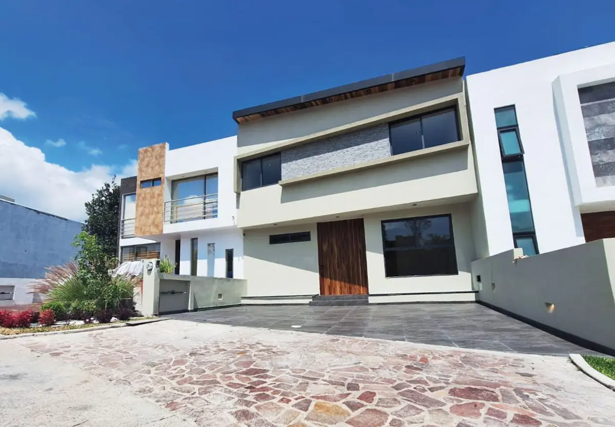 Casa en venta en Montaña Monarca I, Morelia — foto 1 de 15