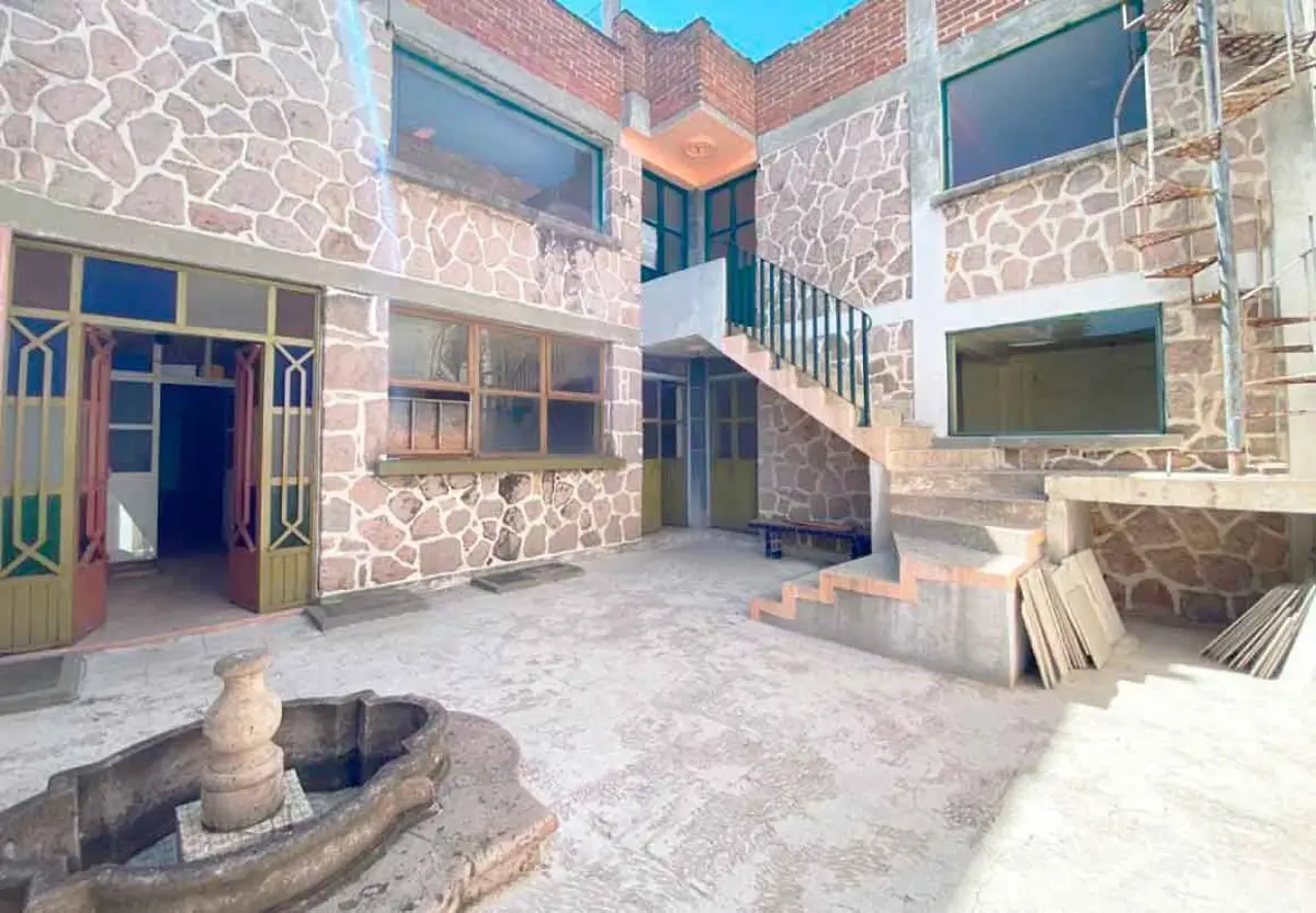 Edificio en venta en Centro Histórico, Morelia — foto 1 de 19